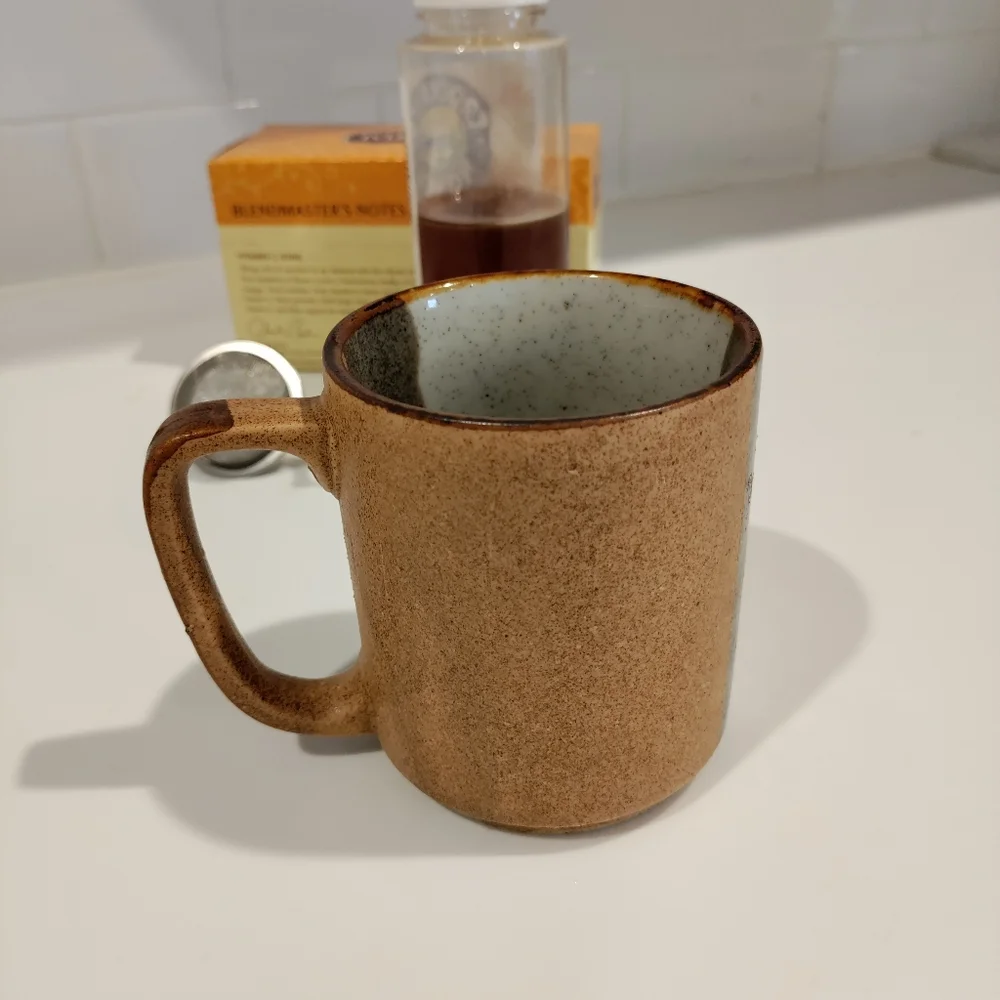 Vintage ceramic coffee mug - Picture 3 of 5